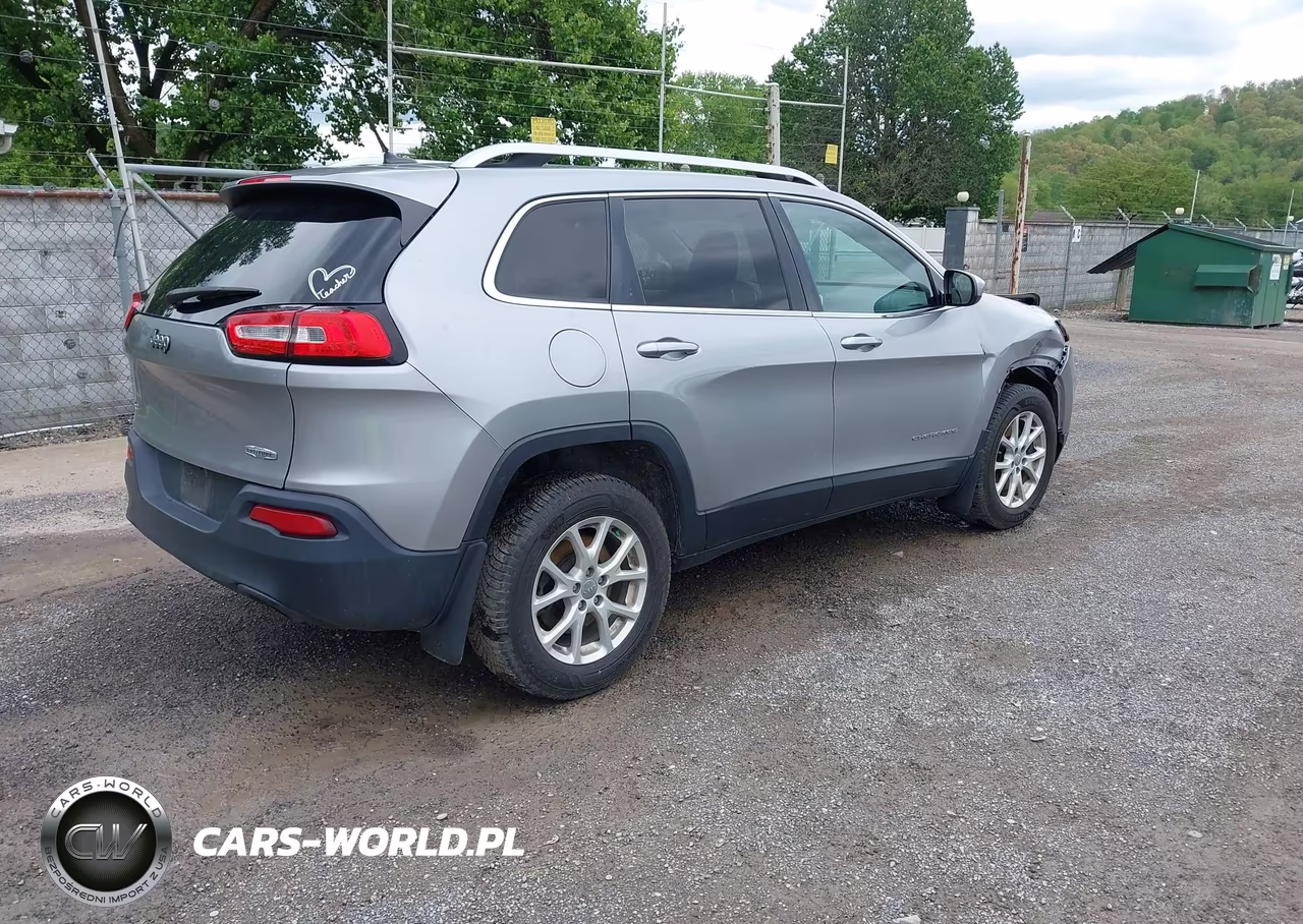 2014 Jeep Cherokee Latitude VIN:1C4PJMCS9EW177621 - 4