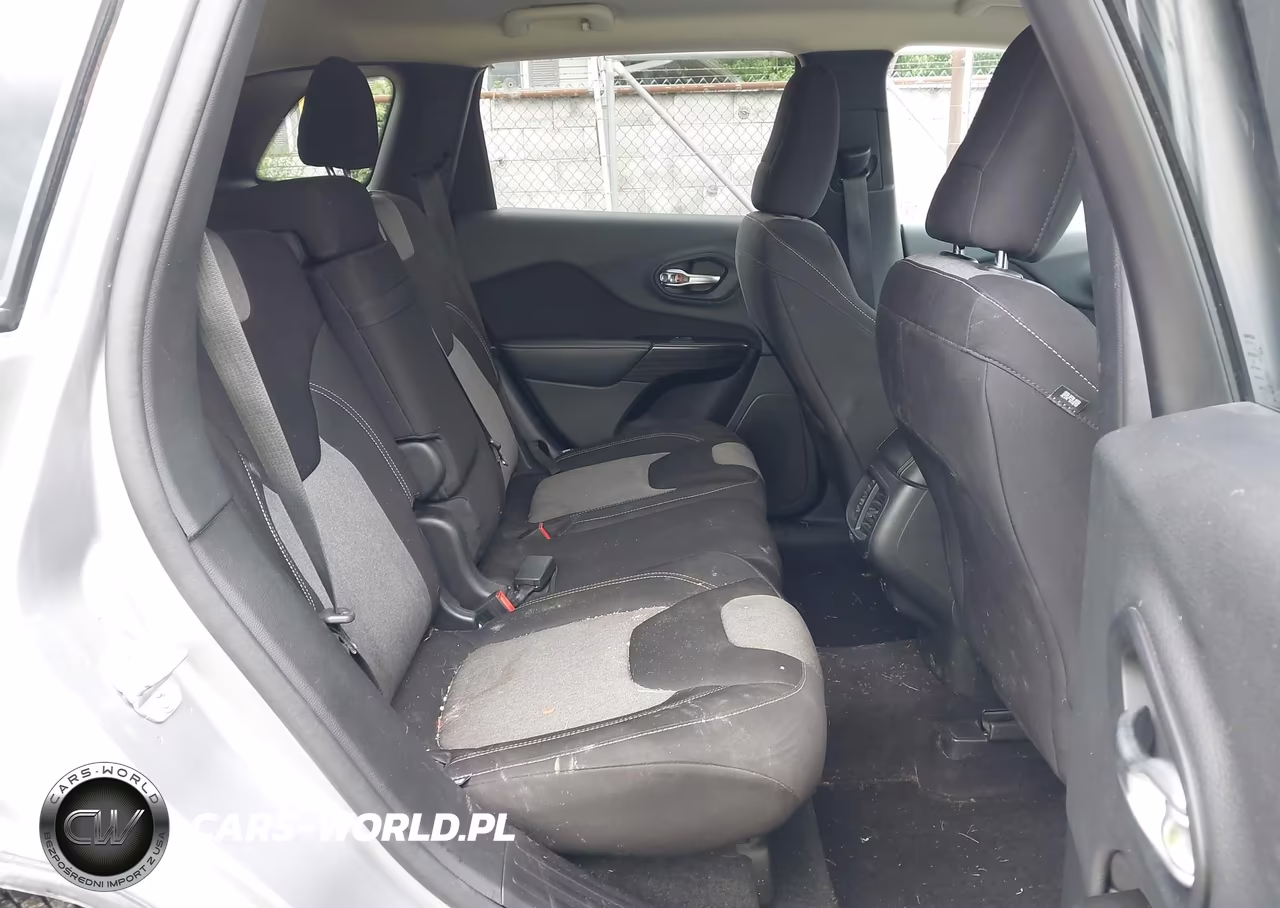 2014 Jeep Cherokee Latitude VIN:1C4PJMCS9EW177621 - 8