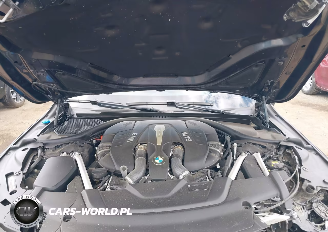 2019 BMW 750I xDrive VIN:WBA7F2C50KB240475 - 10