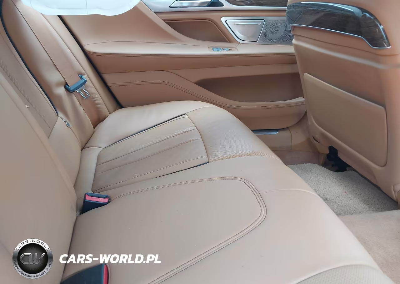 2019 BMW 750I xDrive VIN:WBA7F2C50KB240475 - 8