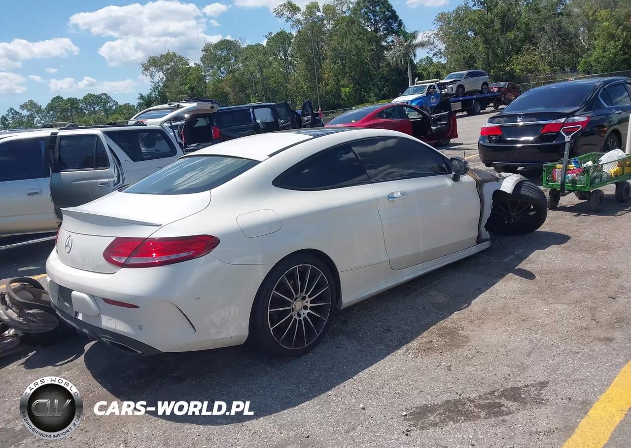 2017 Mercedes-Benz C 300 VIN:WDDWJ4JB1HF363596 - 4