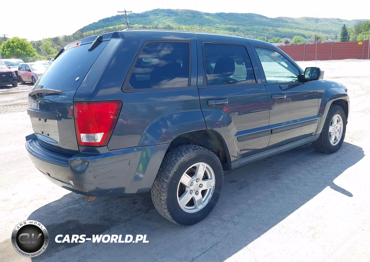 2007 Jeep Grand Cherokee Laredo VIN:1J8GR48K17C614347 - 4
