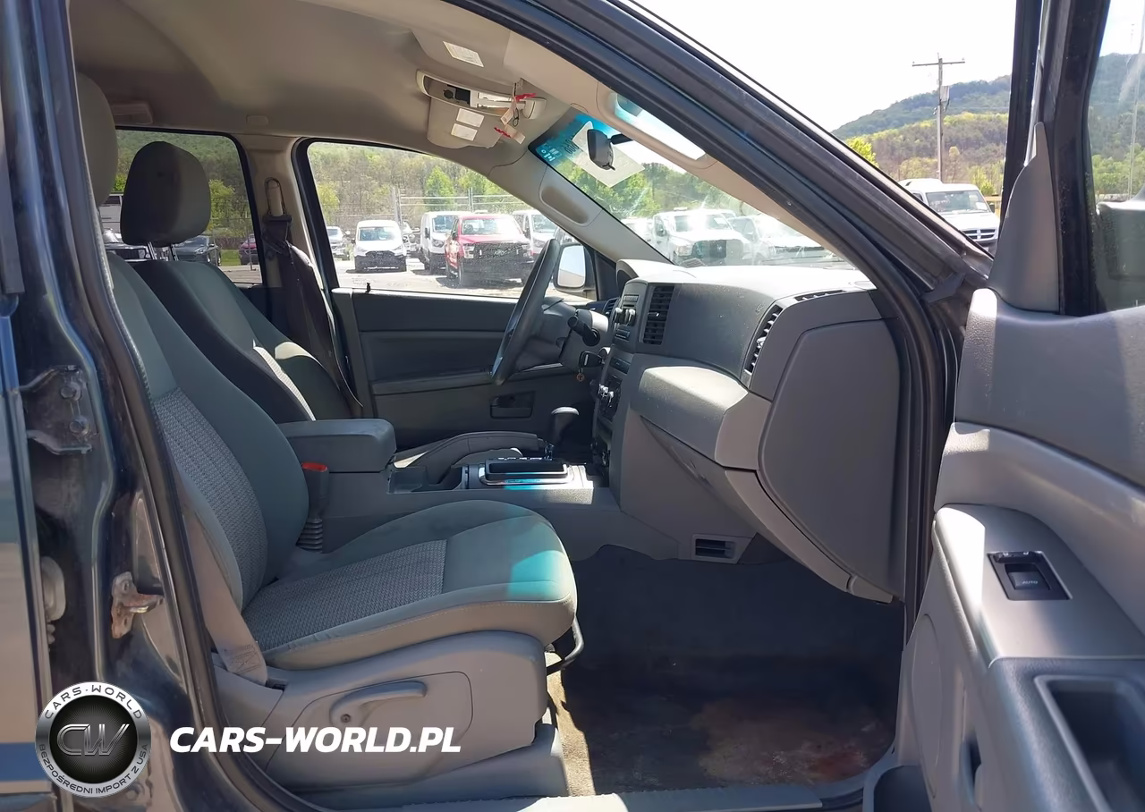 2007 Jeep Grand Cherokee Laredo VIN:1J8GR48K17C614347 - 5