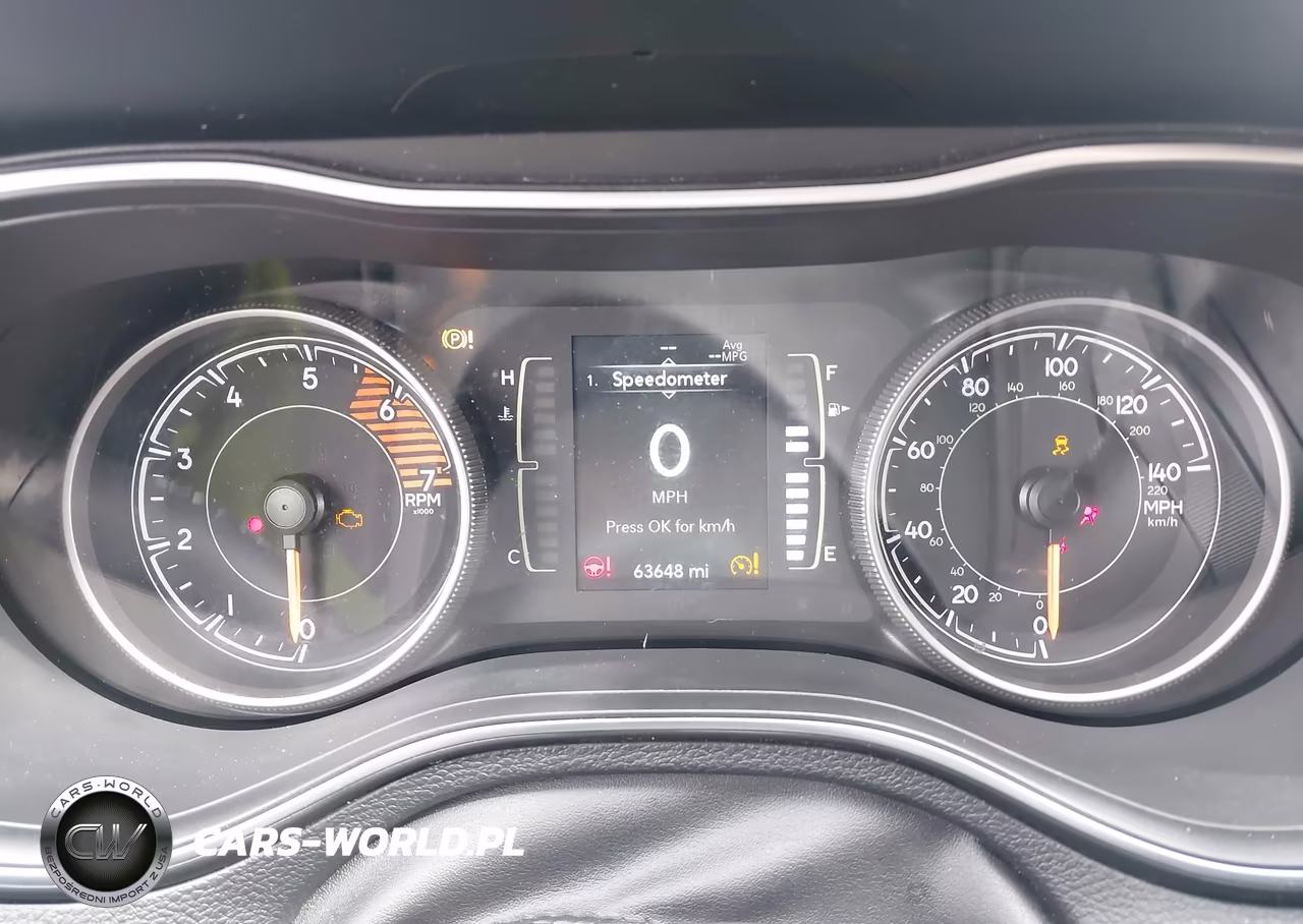 2019 Jeep Cherokee Latitude Plus 4X4 VIN:1C4PJMLNXKD224253 - 7