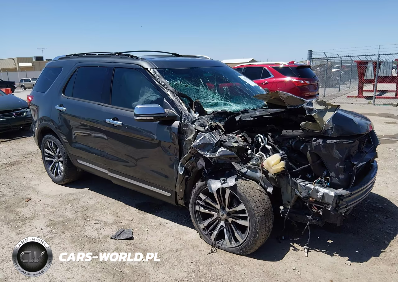 2016 Ford Explorer Platinum – zdjęcie 1 z 17