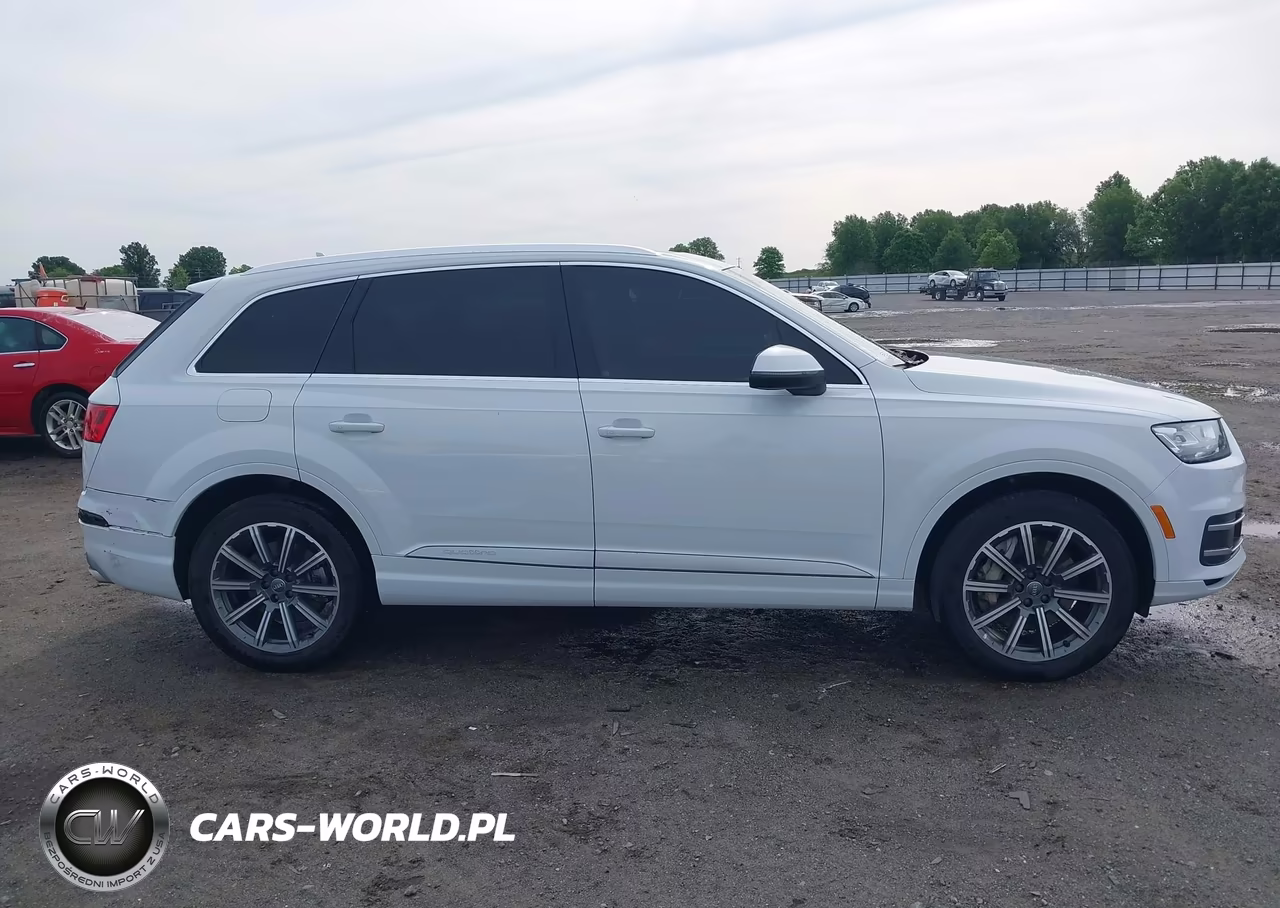 2017 Audi Q7 3.0T Premium VIN:WA1LAAF76HD015346 - 13