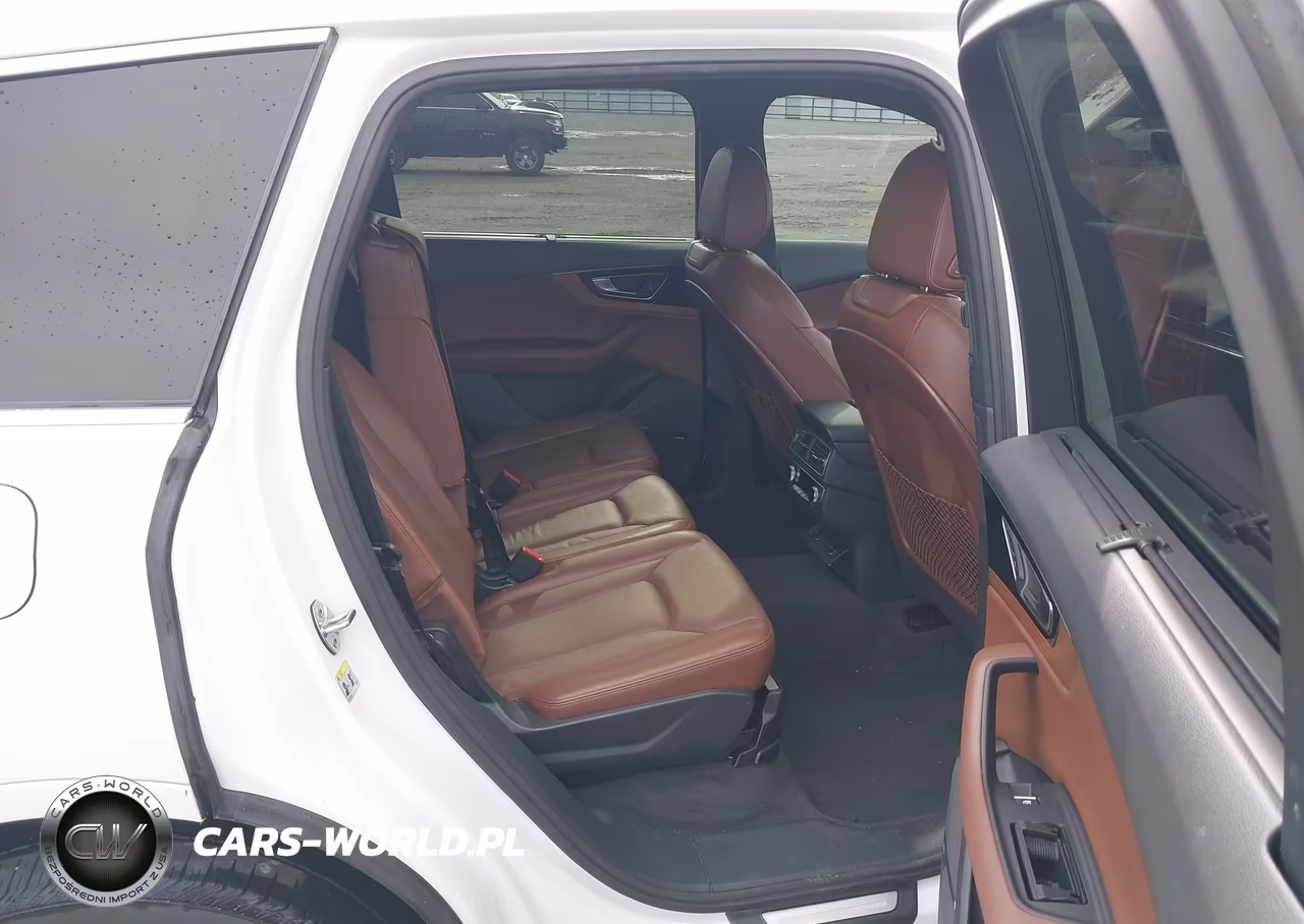 2017 Audi Q7 3.0T Premium VIN:WA1LAAF76HD015346 - 8