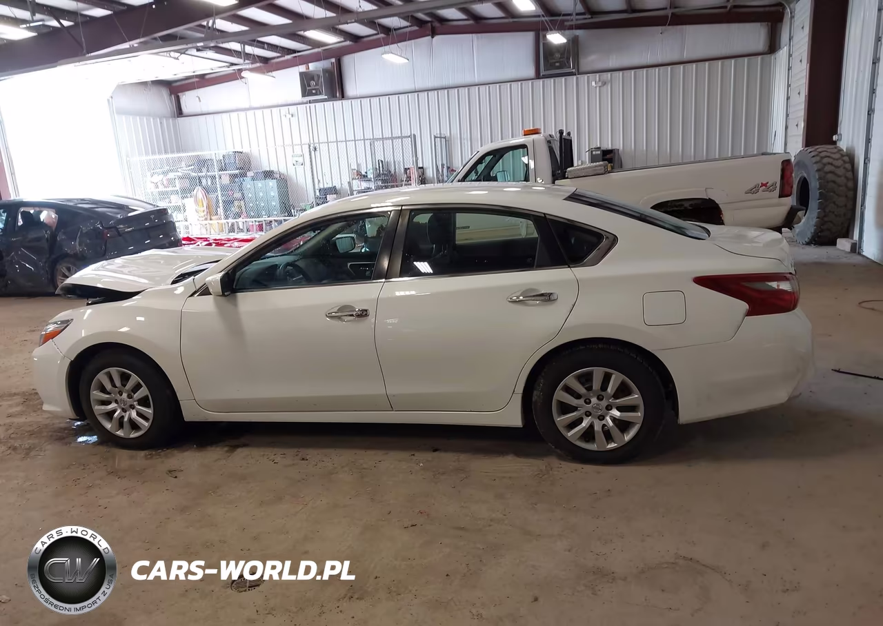 2018 Nissan Altima 2.5 S VIN:1N4AL3AP2JC222196 - 14