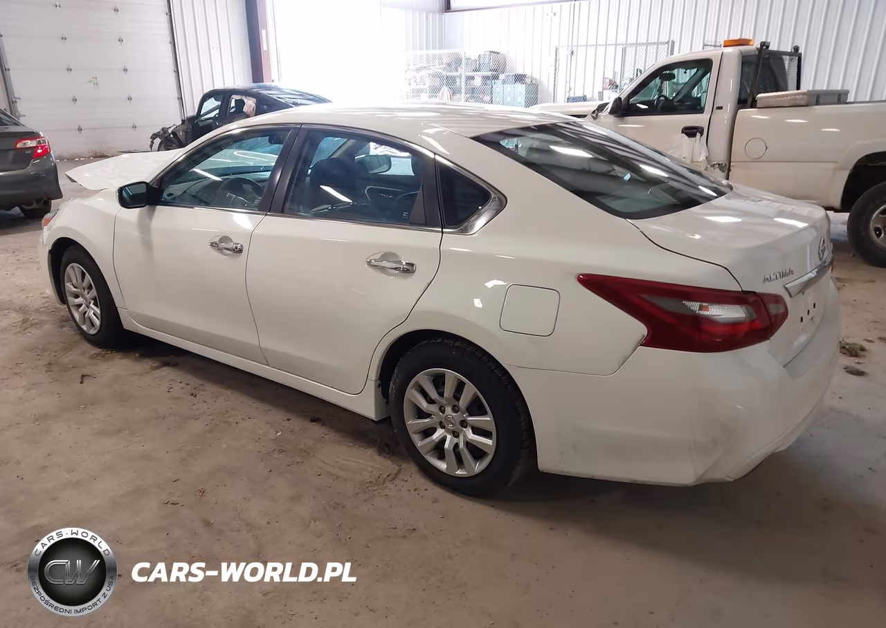 2018 Nissan Altima 2.5 S VIN:1N4AL3AP2JC222196 - 3