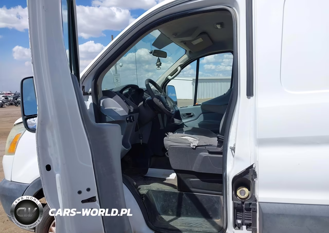 2015 Ford Transit-250 VIN:1FTNR1ZM3FKA33711 - 5