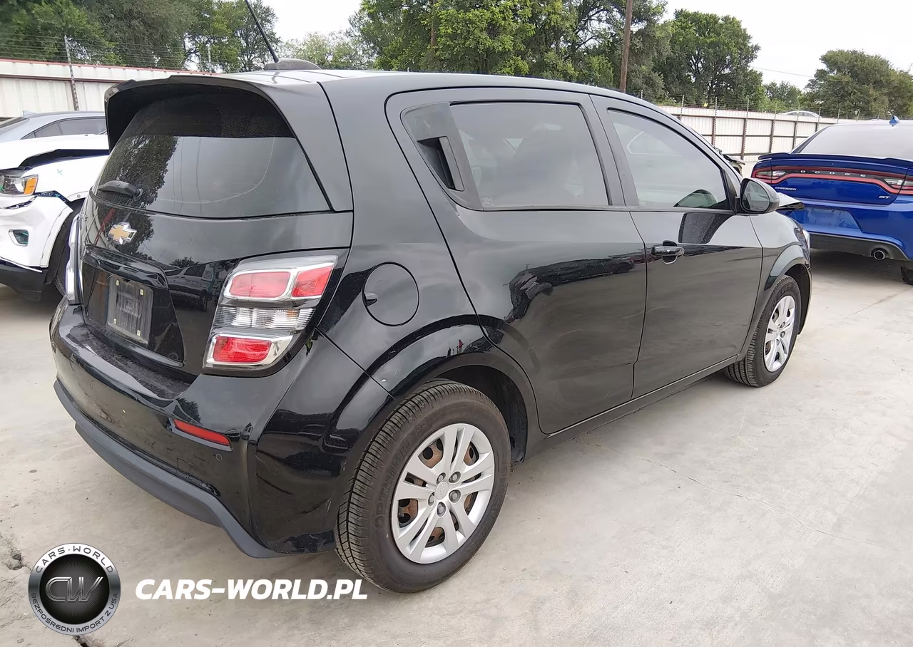 2020 Chevrolet Sonic Fwd 1Fl 5-Door VIN:1G1JG6SBXL4132044 - 4