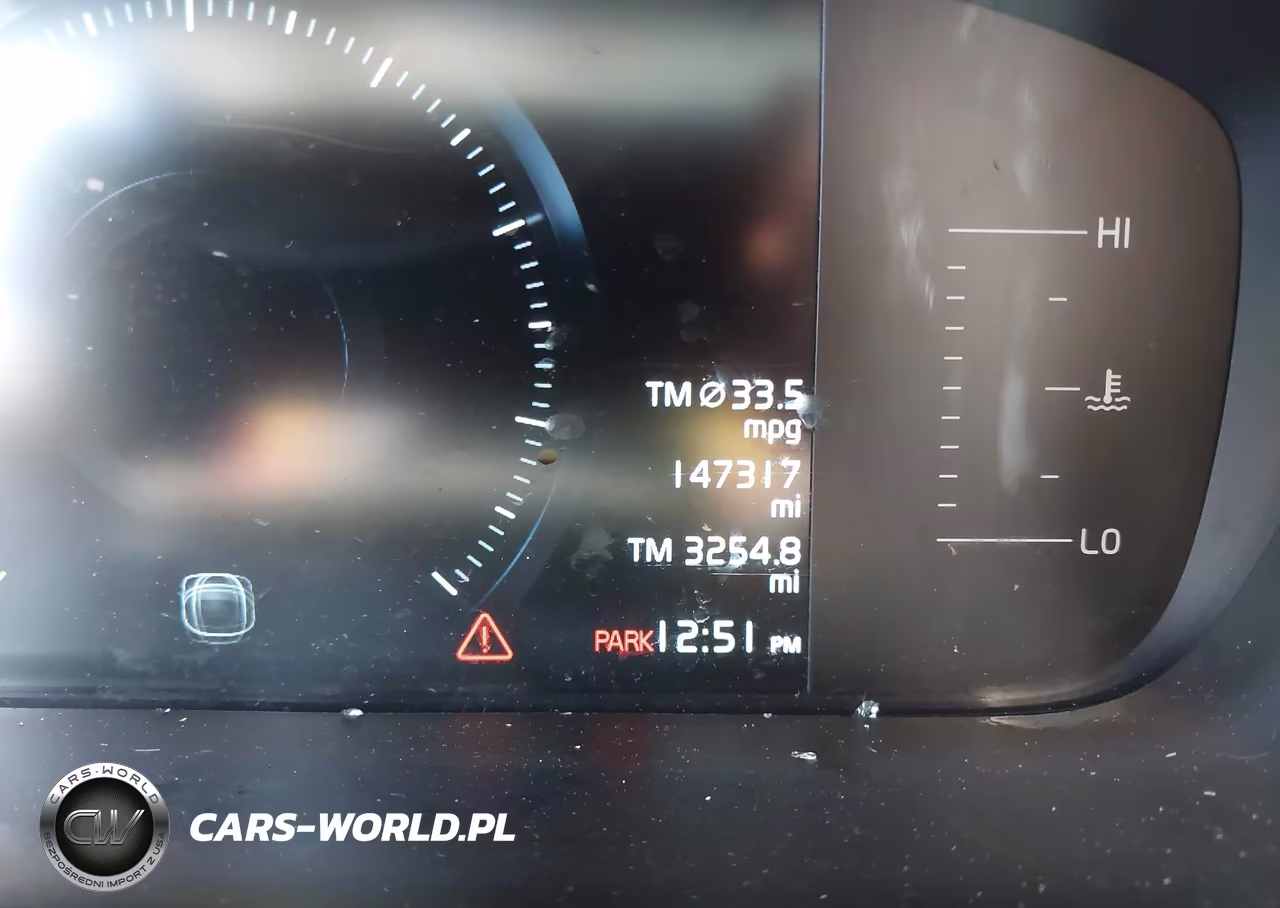 2018 Volvo S90 T5 Momentum VIN:LVY982AK9JP007395 - 16