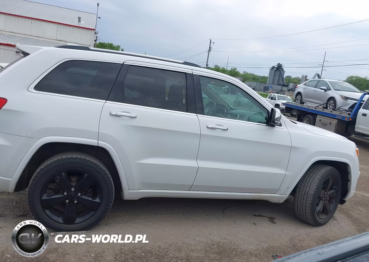 2016 Jeep Grand Cherokee Overland VIN:1C4RJFCG0GC384323 - 13