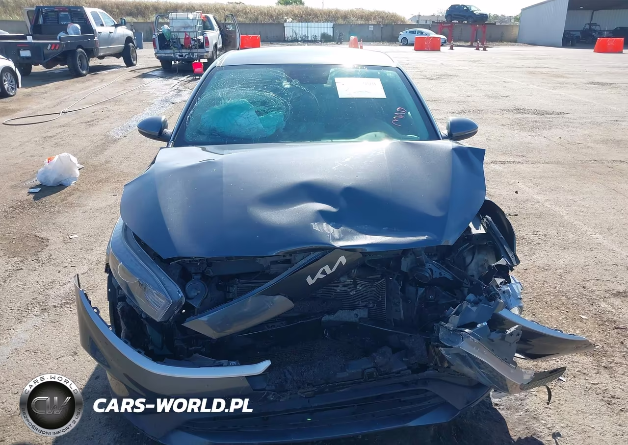 2023 Kia Forte Lxs VIN:3KPF24AD8PE520056 - 11