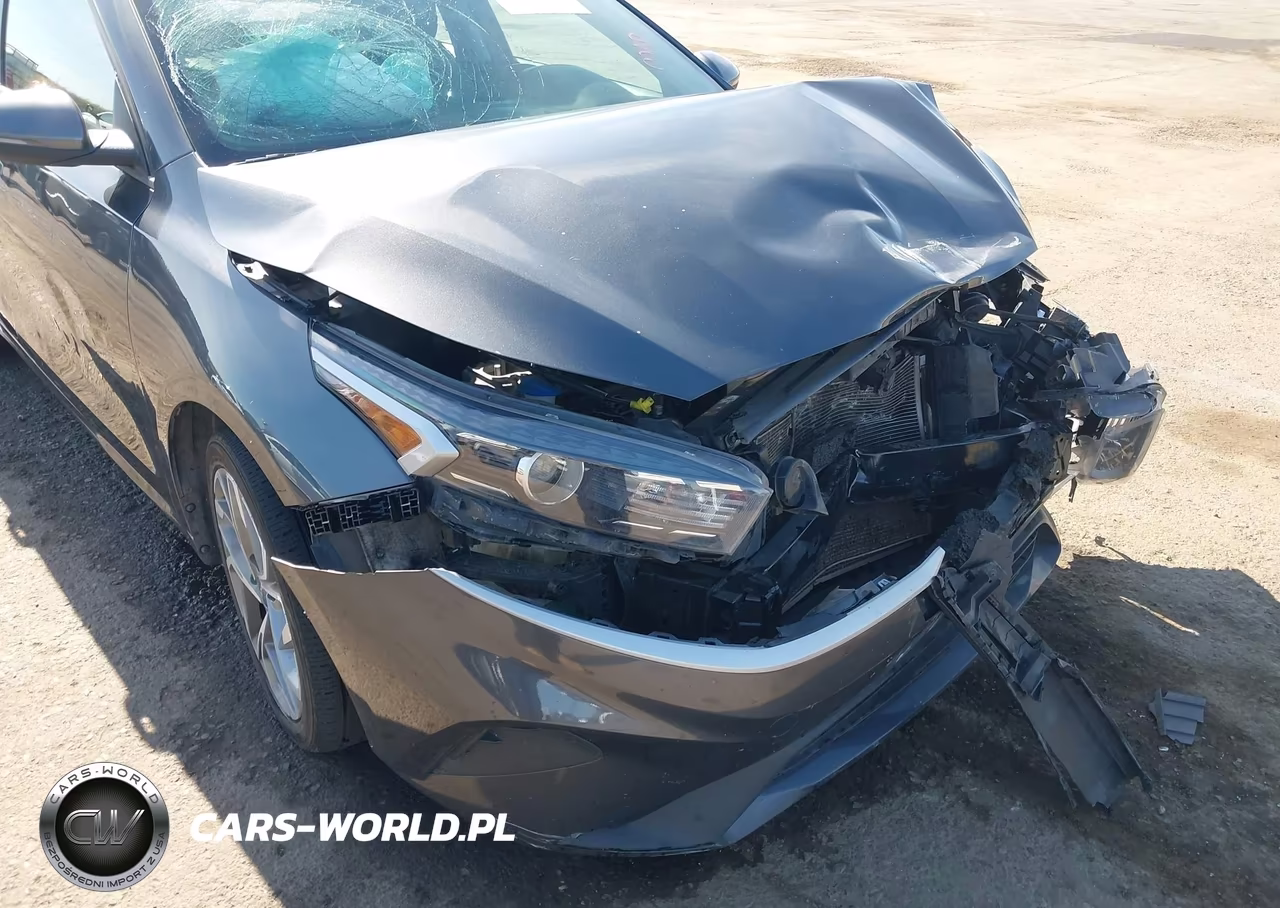 2023 Kia Forte Lxs VIN:3KPF24AD8PE520056 - 6