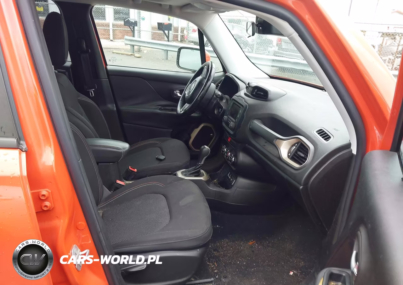 2016 Jeep Renegade 75Th Anniversary VIN:ZACCJABT1GPD06362 - 5