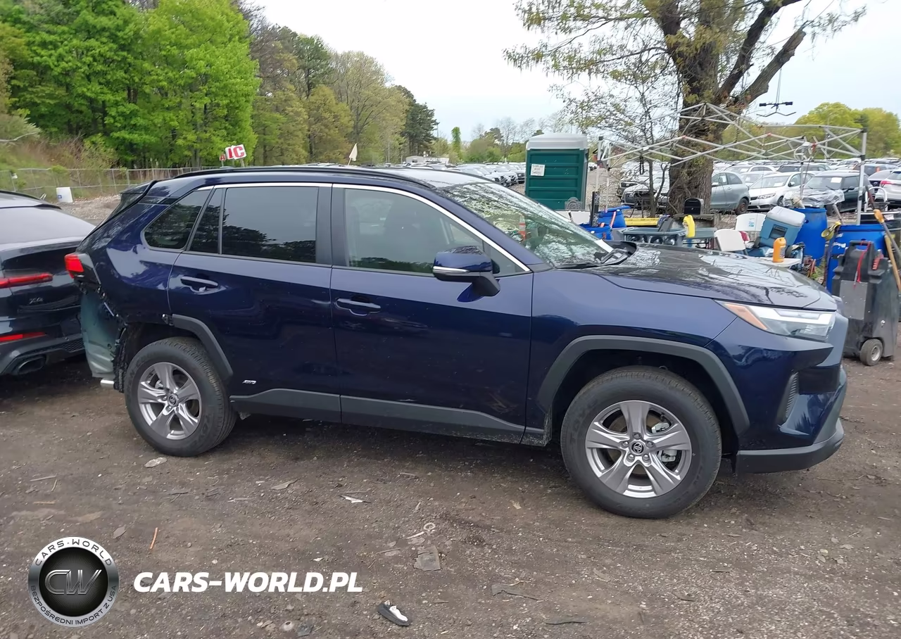 2025 Toyota Rav4 Hybrid Xle VIN:JTMRWRFV0SJ077641 - 13