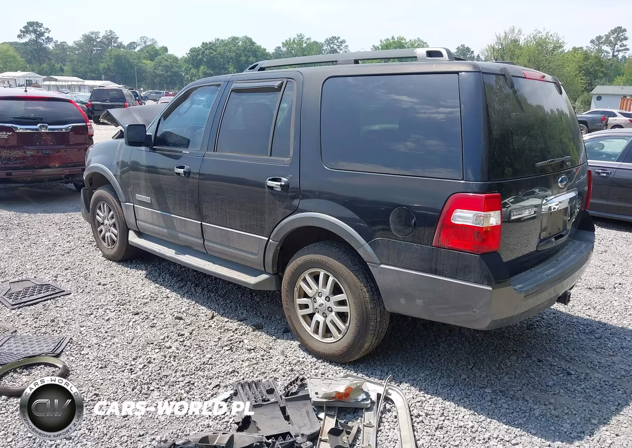 2007 Ford Expedition Xlt VIN:1FMFU15597LA81948 - 3