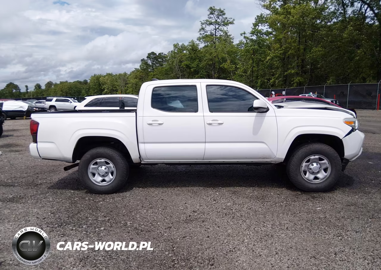 2018 Toyota Tacoma Sr VIN:5TFAX5GN1JX111440 - 14