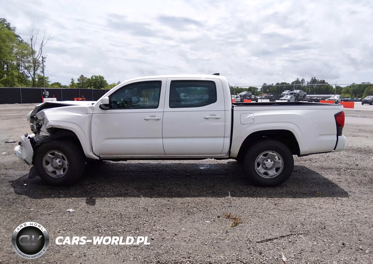 2018 Toyota Tacoma Sr VIN:5TFAX5GN1JX111440 - 15