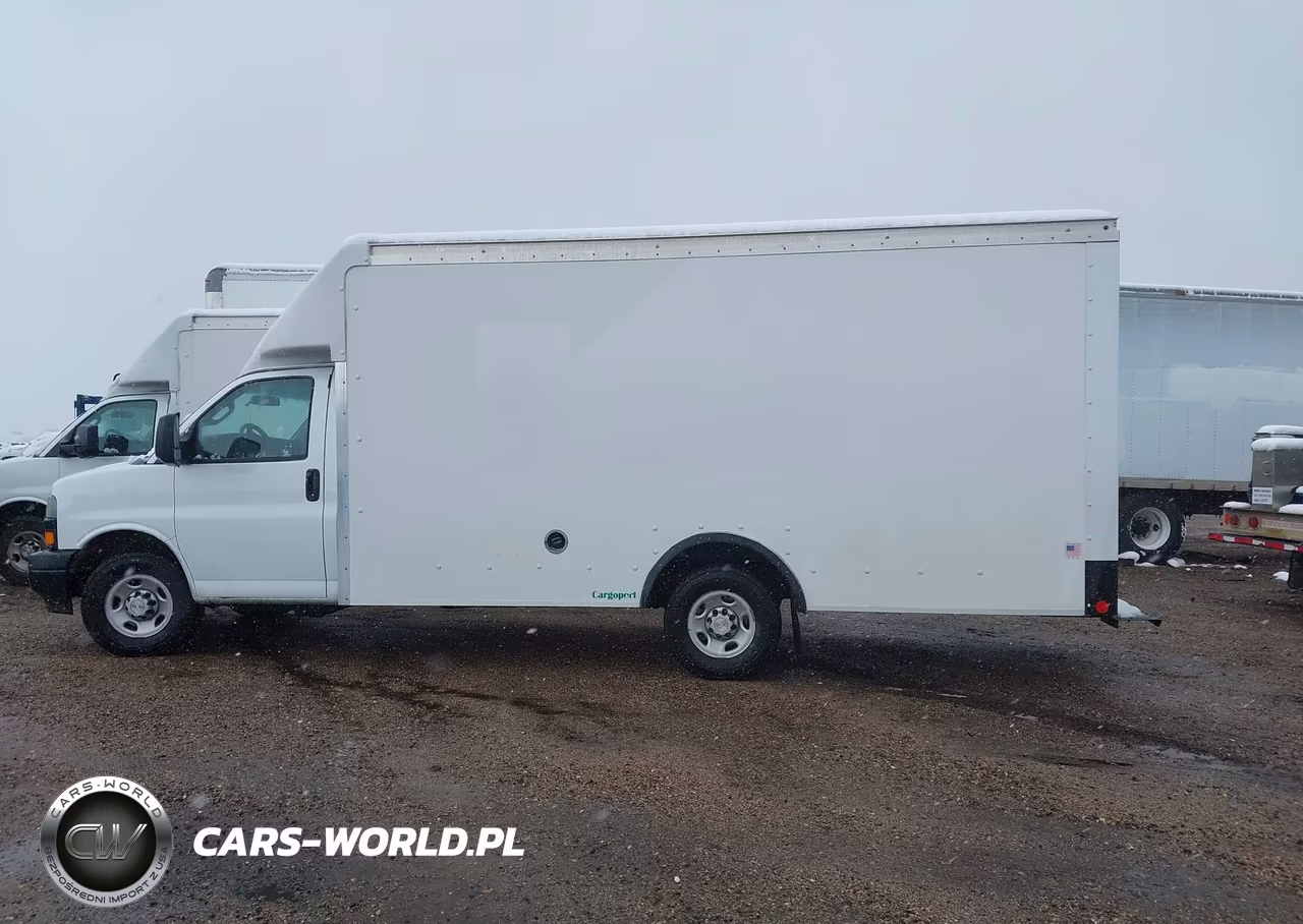 2023 Chevrolet Express Cutaway Work Van VIN:1GB0GSF77P1103906 - 14