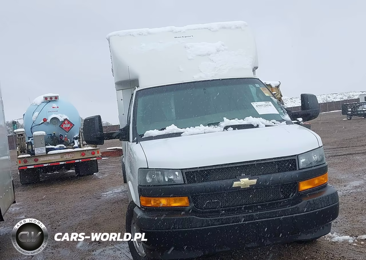 2023 Chevrolet Express Cutaway Work Van VIN:1GB0GSF77P1103906 - 6