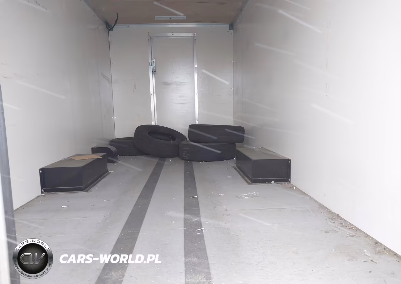 2023 Chevrolet Express Cutaway Work Van VIN:1GB0GSF77P1103906 - 8