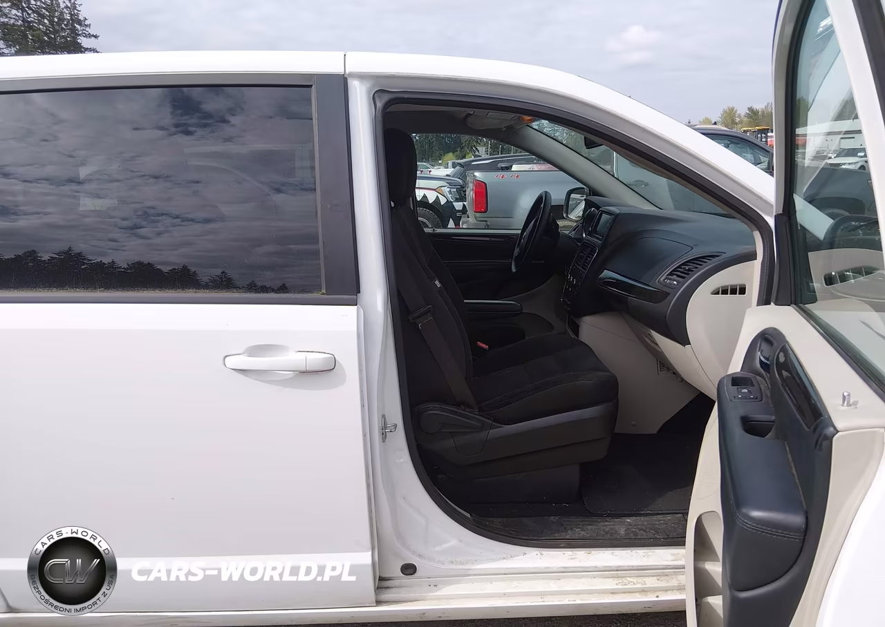 2018 Dodge Grand Caravan Se VIN:2C4RDGBG4JR288756 - 5