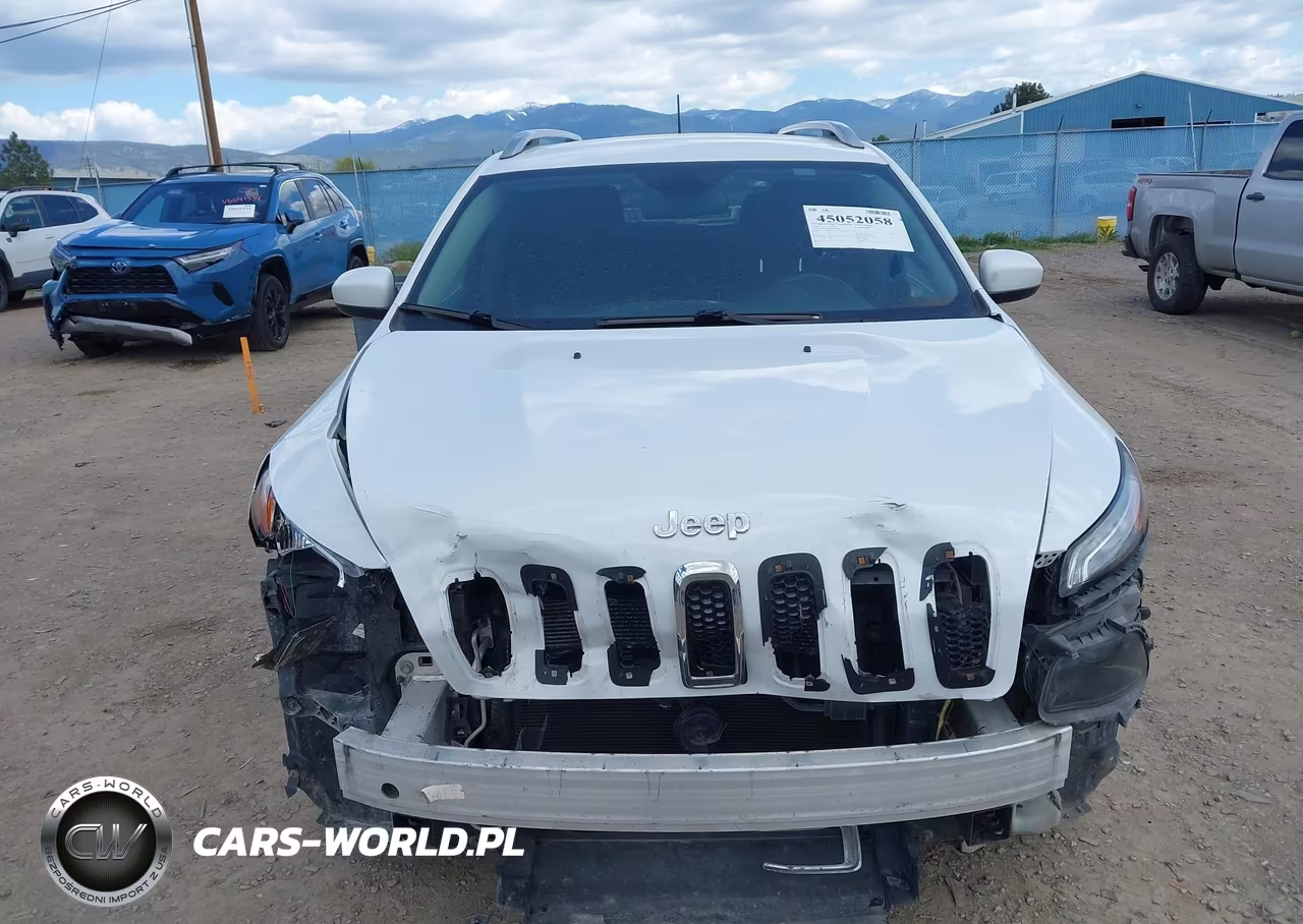 2016 Jeep Cherokee Latitude VIN:1C4PJLCB6GW177945 - 13