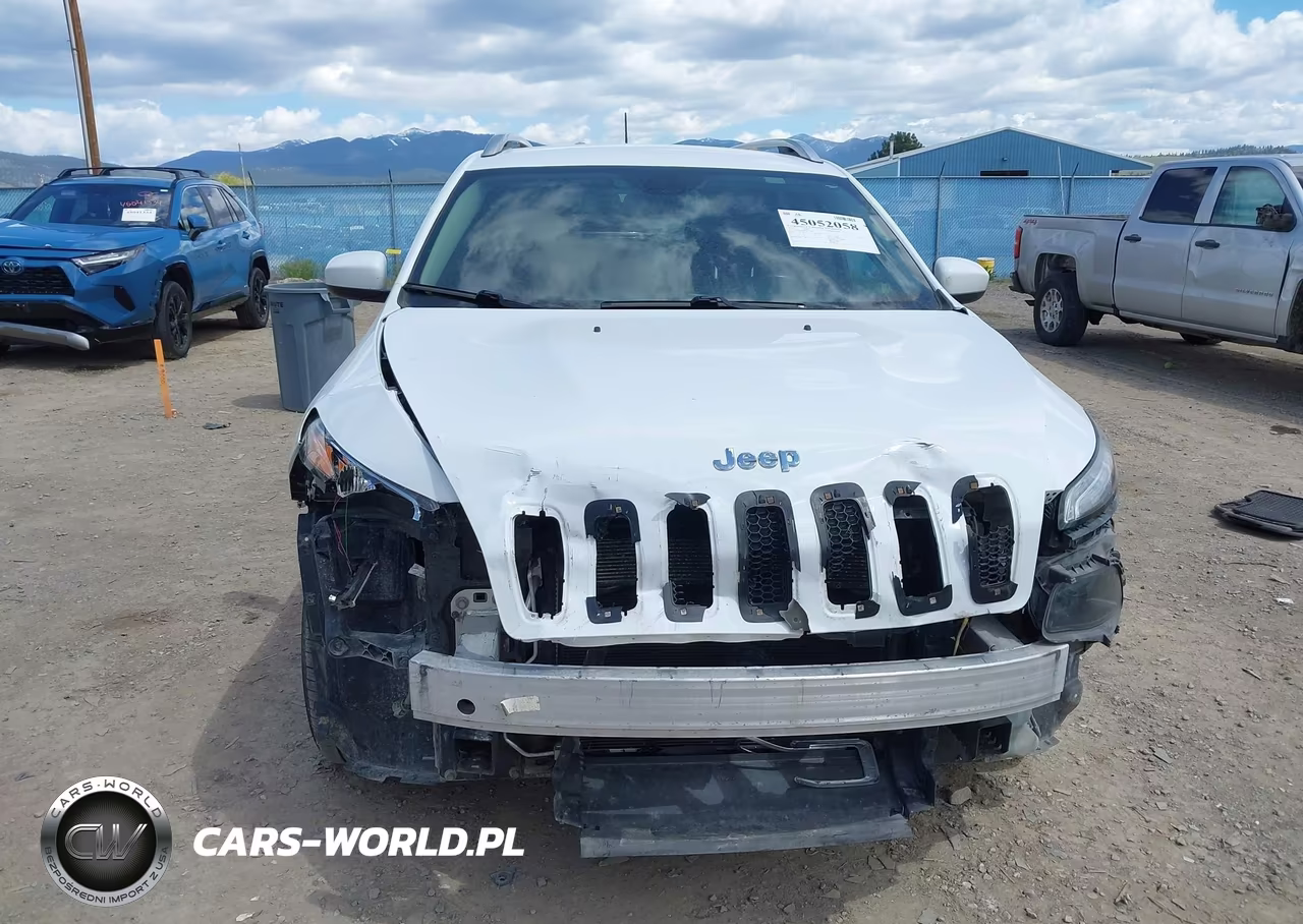 2016 Jeep Cherokee Latitude VIN:1C4PJLCB6GW177945 - 6