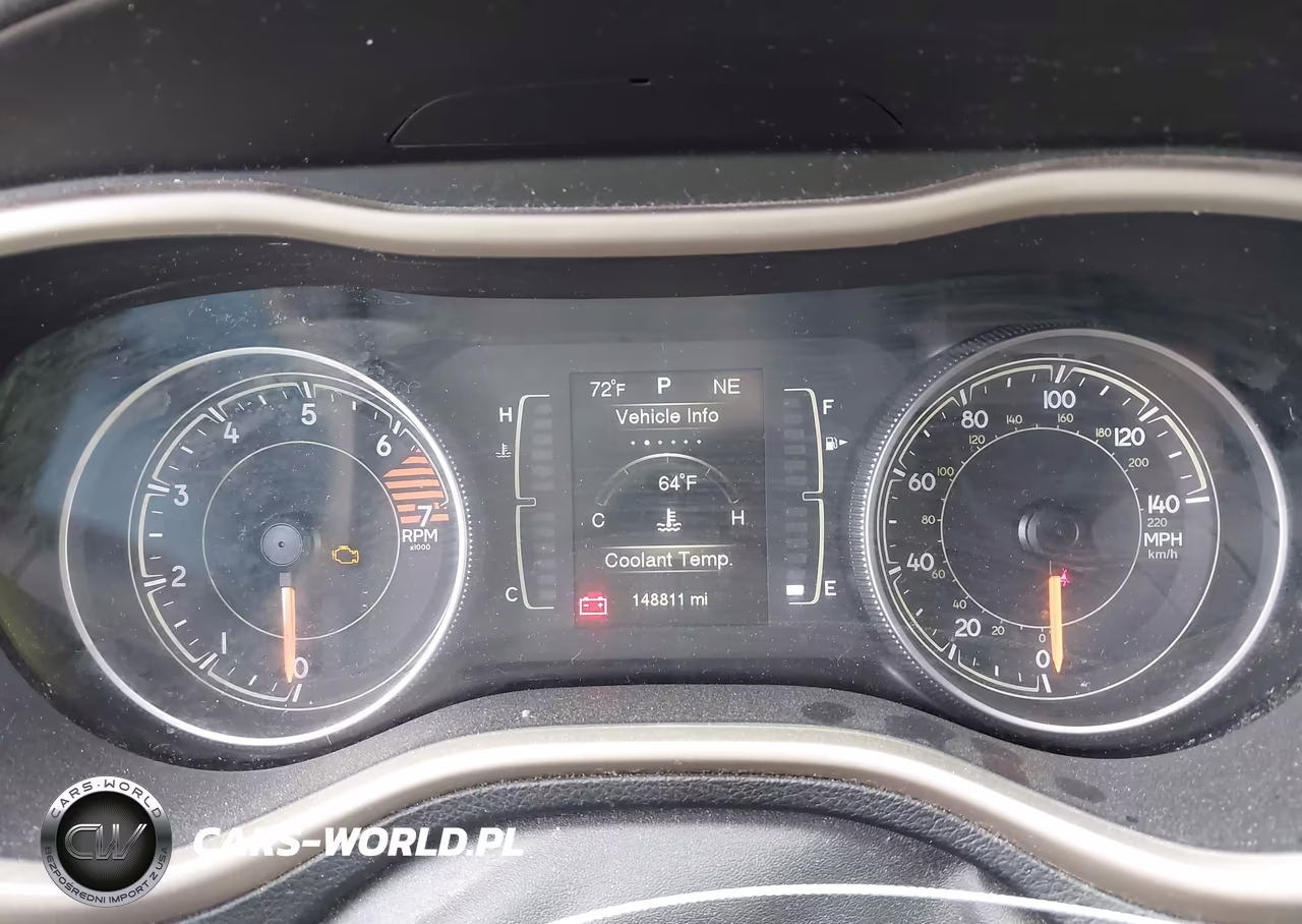 2016 Jeep Cherokee Latitude VIN:1C4PJLCB6GW177945 - 7