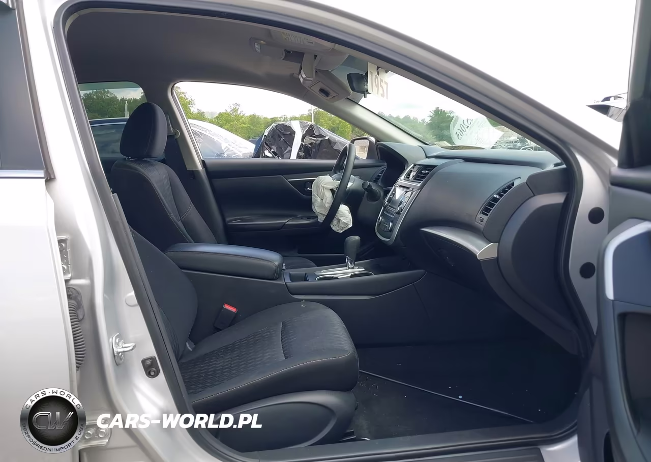 2018 Nissan Altima 2.5 VIN:1N4AL3AP2JC156099 - 5