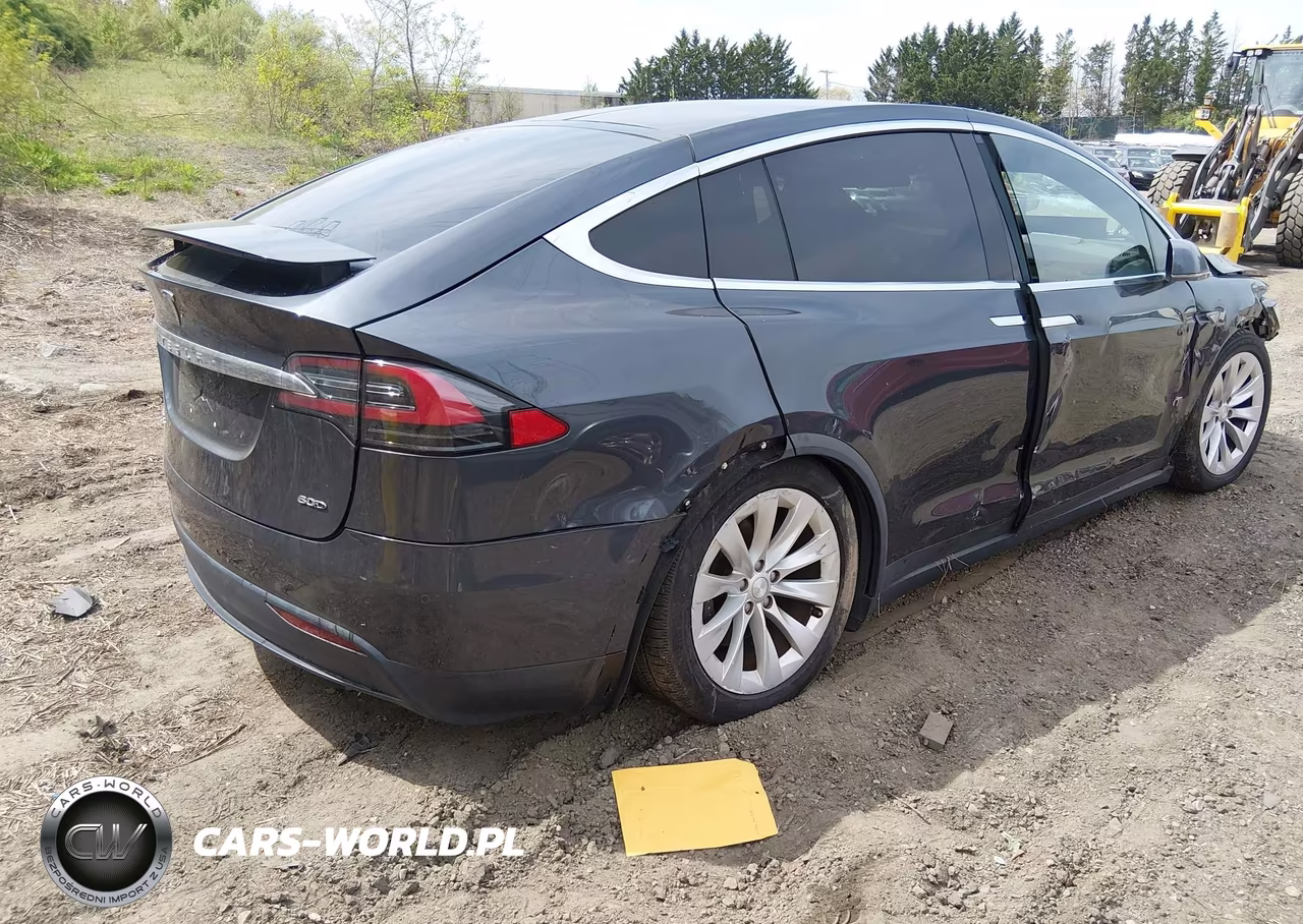 2016 Tesla Model X 60D-70D-75D-90D VIN:5YJXCAE2XGF019821 - 4