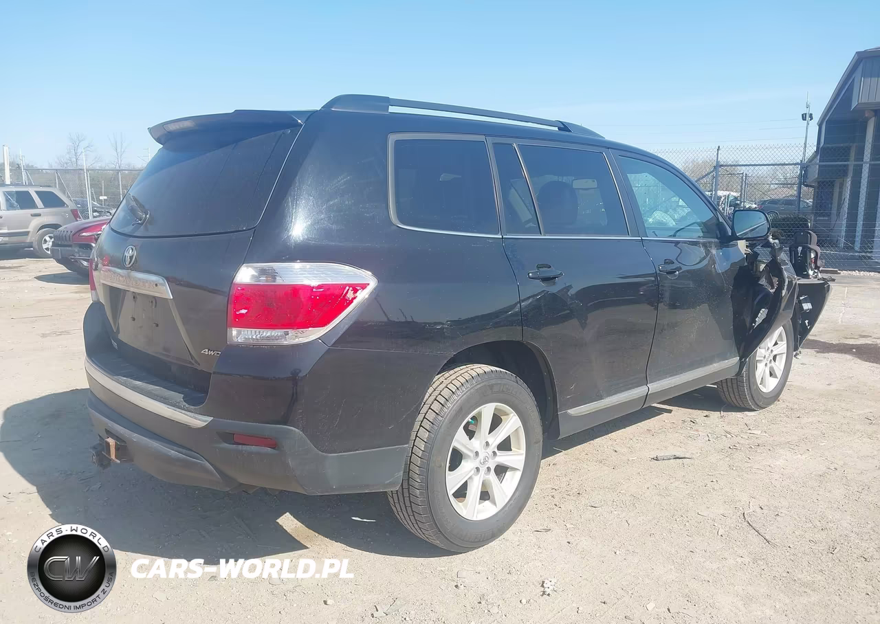 2013 Toyota Highlander Se V6 VIN:5TDBK3EHXDS278541 - 4