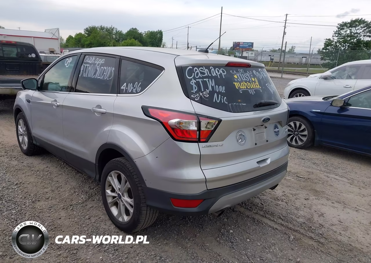2017 Ford Escape Se VIN:1FMCU0GD8HUB00549 - 3