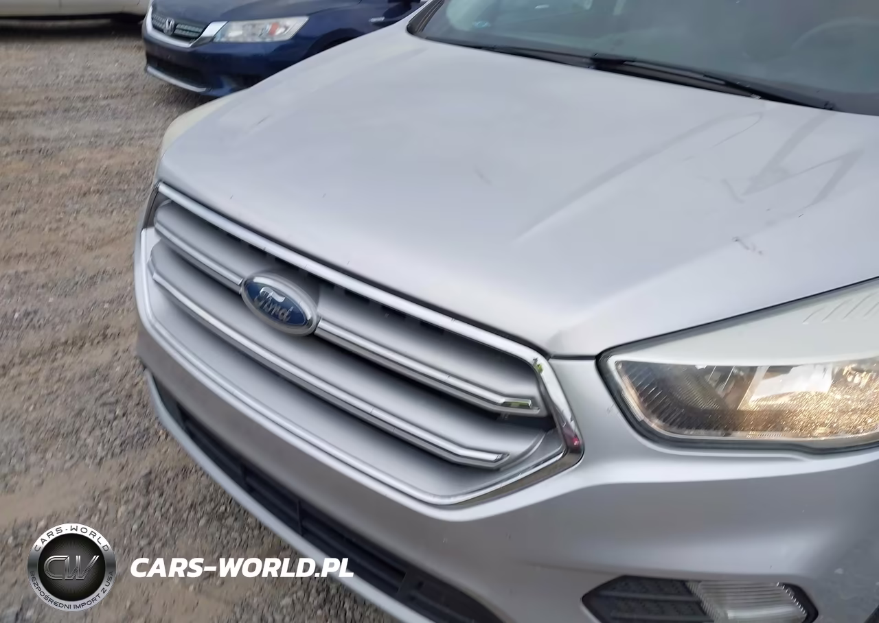 2017 Ford Escape Se VIN:1FMCU0GD8HUB00549 - 6