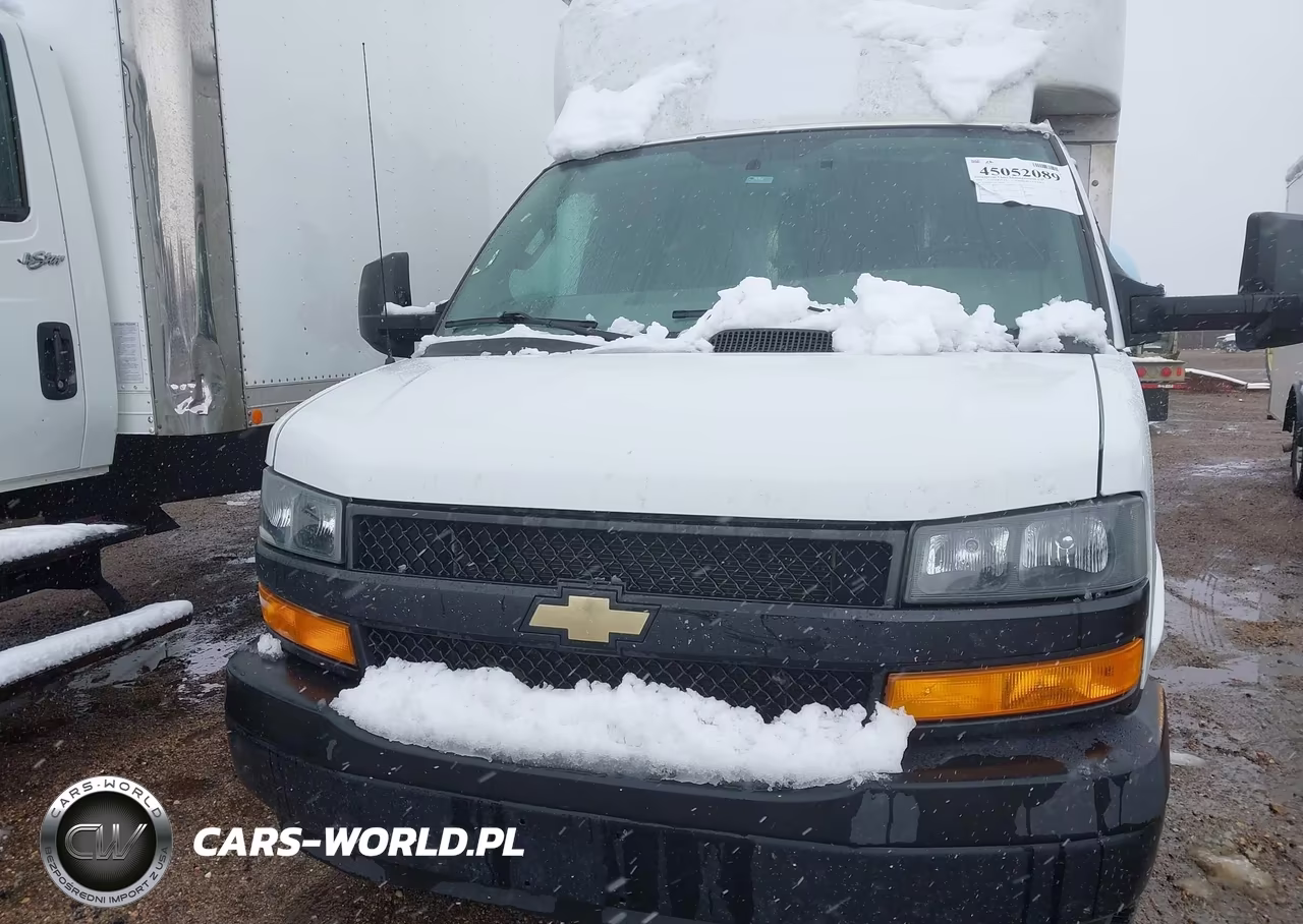 2023 Chevrolet Express Cutaway Work Van VIN:1GB0GSF75P1104102 - 6