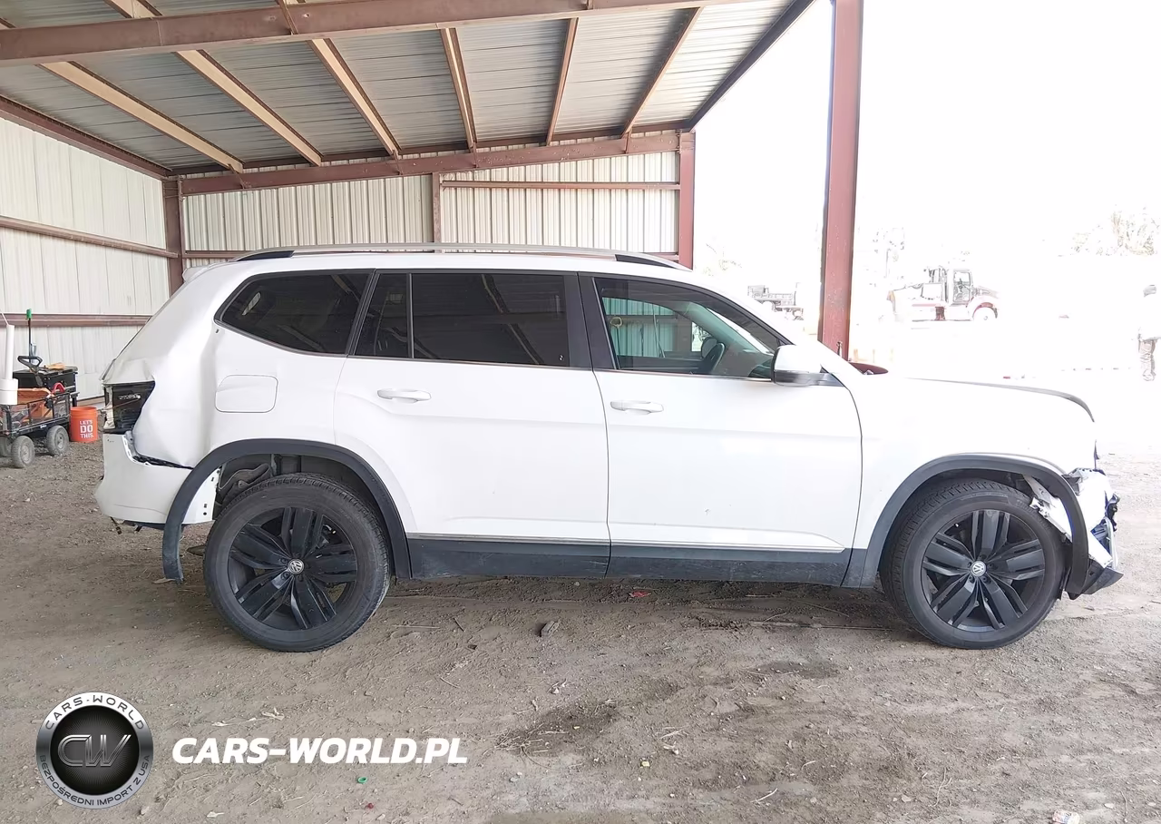2018 Volkswagen Atlas 3.6L V6 Sel VIN:1V2MR2CA1JC584611 - 14