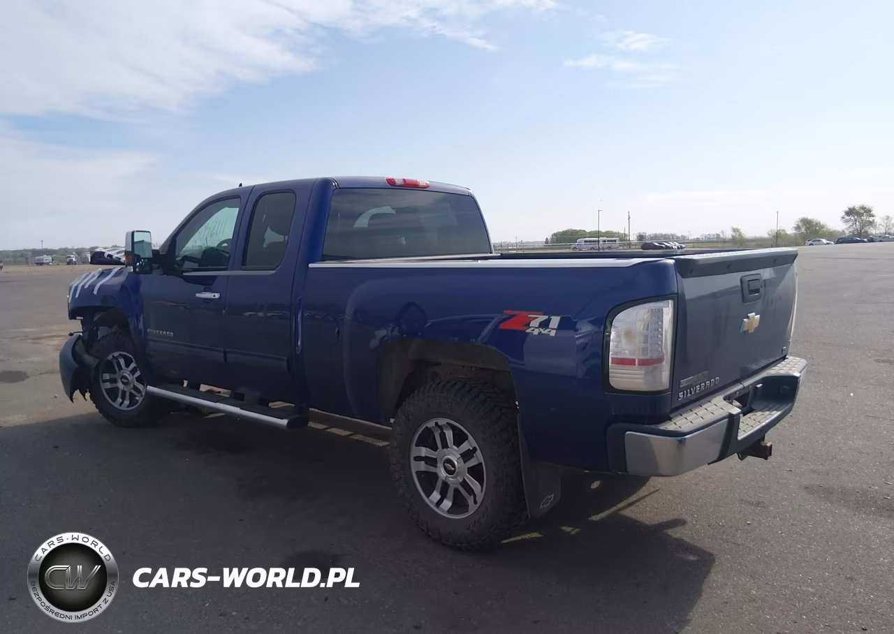 2011 Chevrolet Silverado 1500 Lt VIN:1GCRKSE3XBZ240459 - 3