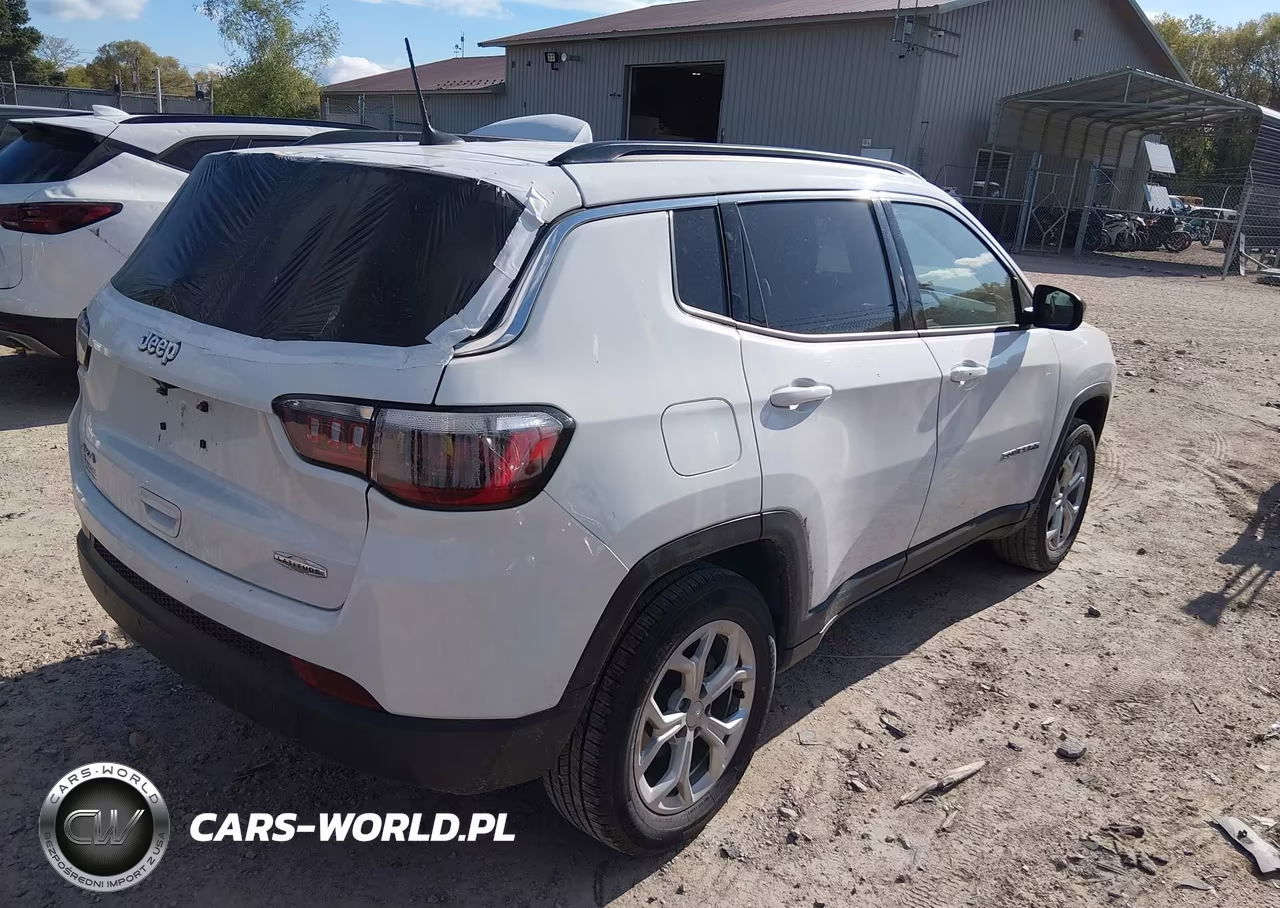 2024 Jeep Compass Latitude 4X4 VIN:3C4NJDBN0RT118777 - 4