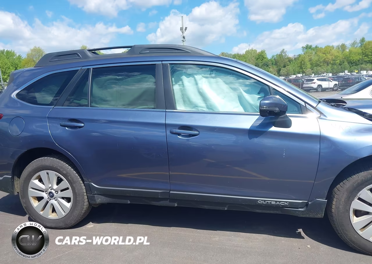 2018 Subaru Outback 2.5I Premium VIN:4S4BSAFC6J3319828 - 13