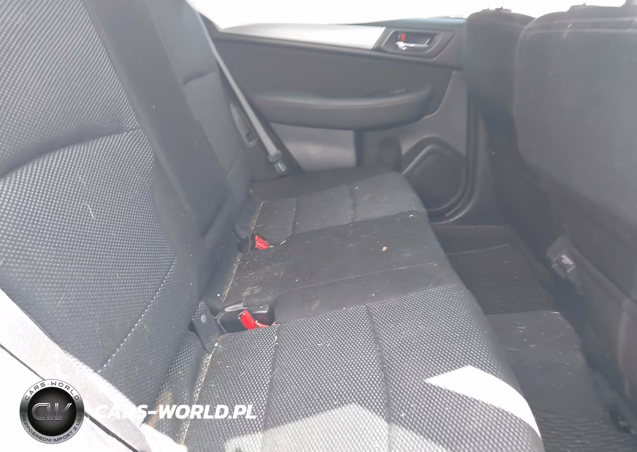 2018 Subaru Outback 2.5I Premium VIN:4S4BSAFC6J3319828 - 8