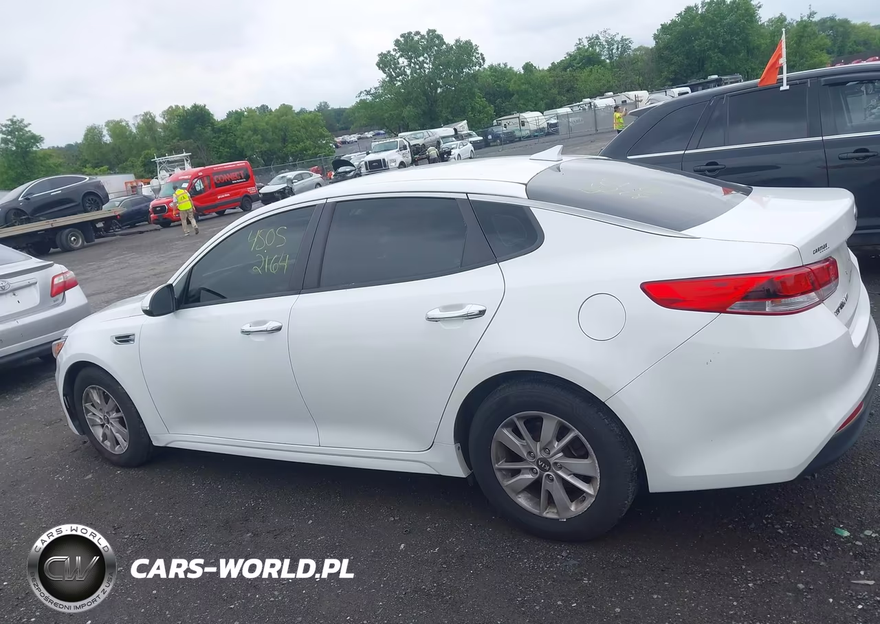 2018 Kia Optima Lx VIN:5XXGT4L39JG189623 - 14
