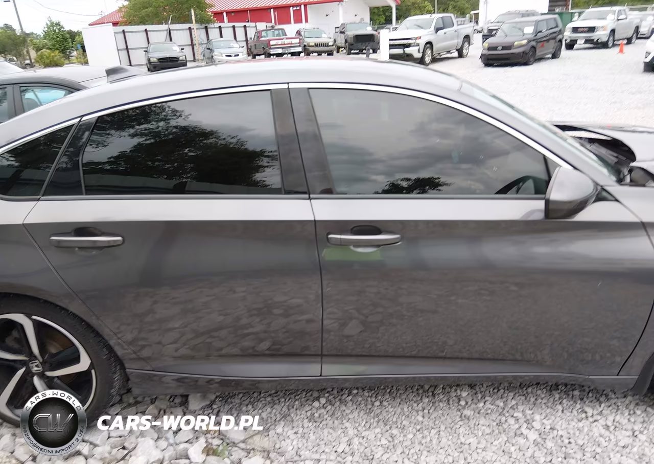 2018 Honda Accord Sport VIN:1HGCV1F36JA187621 - 14