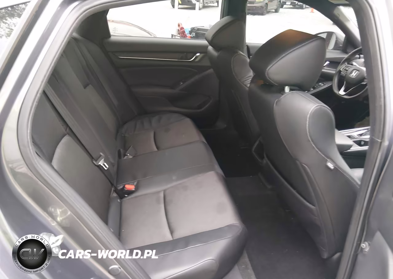 2018 Honda Accord Sport VIN:1HGCV1F36JA187621 - 8