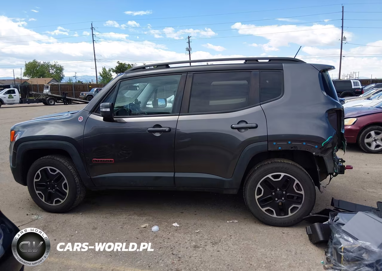 2017 Jeep Renegade Trailhawk 4X4 VIN:ZACCJBCB6HPG31148 - 15