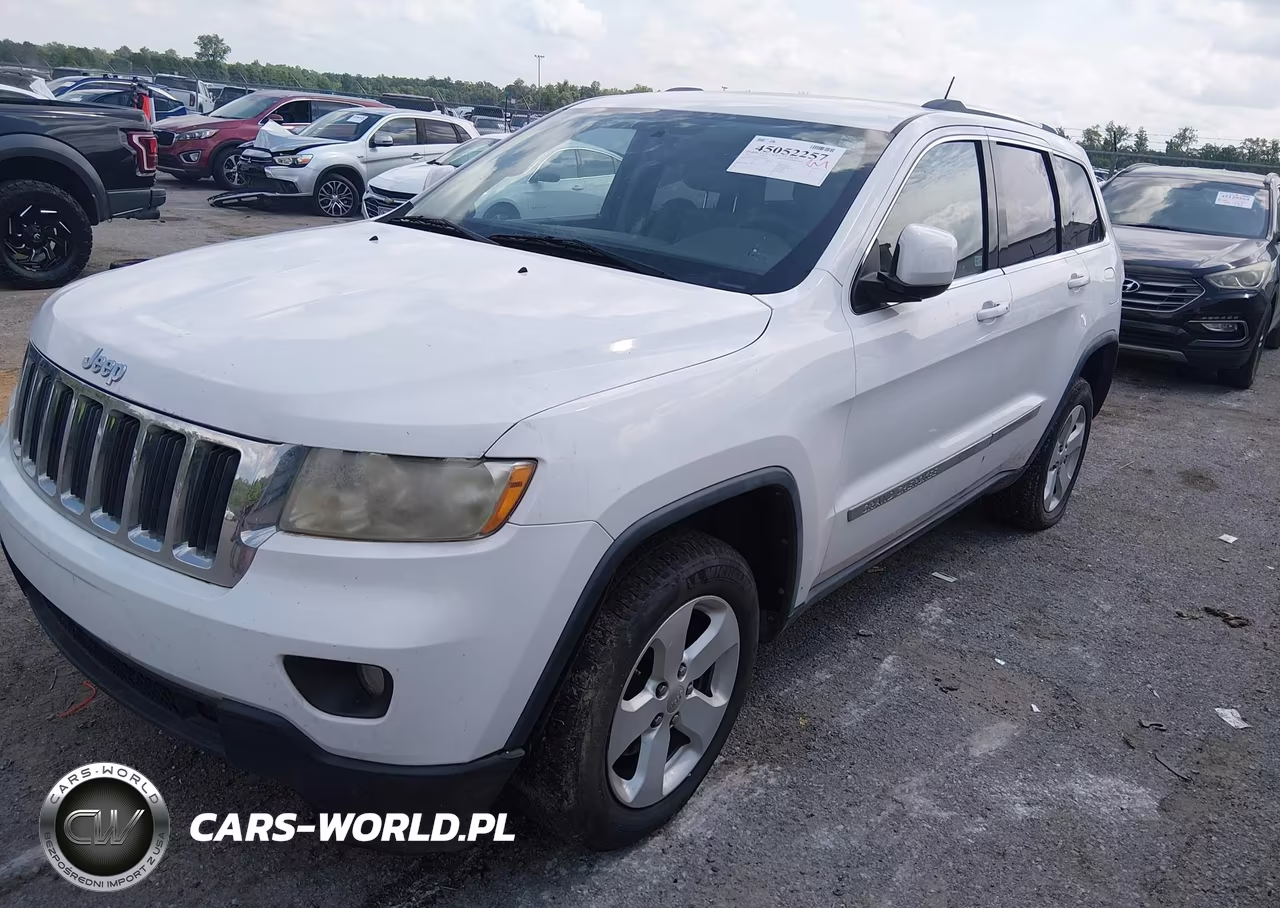 2013 Jeep Grand Cherokee Laredo VIN:1C4RJEAG3DC517102 - 6