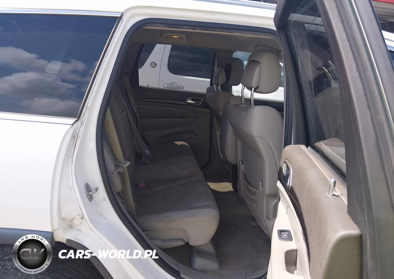 2013 Jeep Grand Cherokee Laredo VIN:1C4RJEAG3DC517102 - 8