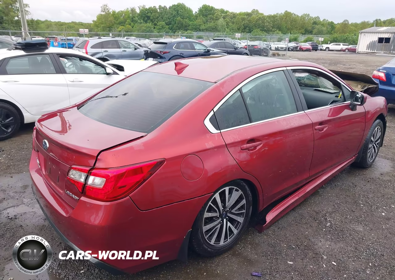 2018 Subaru Legacy 2.5I Premium VIN:4S3BNAD63J3035792 - 4