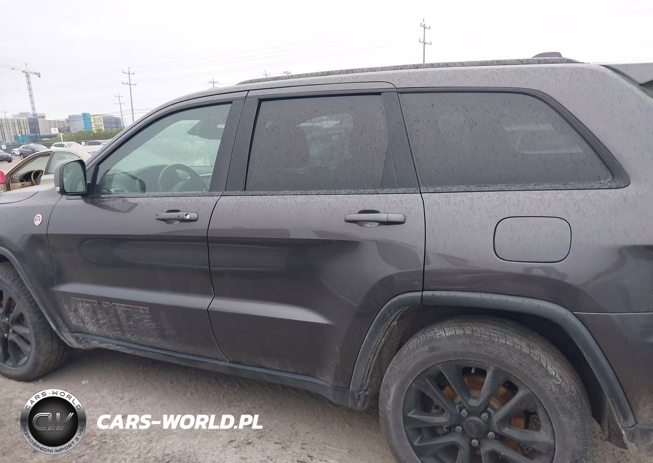 2018 Jeep Grand Cherokee Trailhawk 4X4 VIN:1C4RJFLG1JC479223 - 15